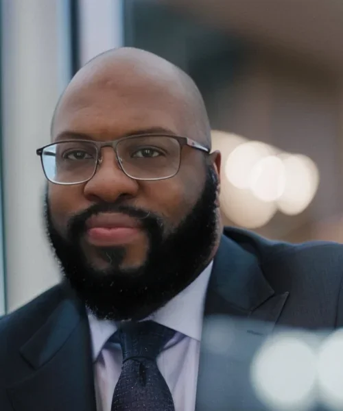Marlon, Chief Financial Officer (CFO) at Dr. Gekas
